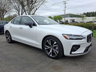 Certified 2025 Volvo S60 B5 Core image 1
