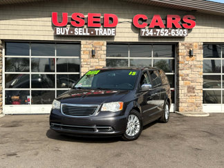 Used 2015 Chrysler Town & Country Limited Platinum image 1