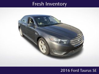 Used 2016 Ford Taurus SE image 1