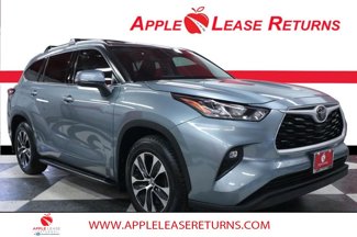 Used 2020 Toyota Highlander XLE image 1