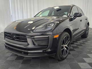 Certified 2024 Porsche Macan image 1