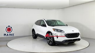 Used 2022 Ford Escape SE w/ SE Sport Appearance Package image 1