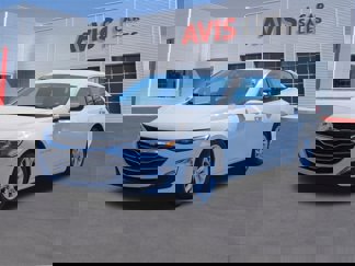 Used 2023 Chevrolet Malibu LT image 1