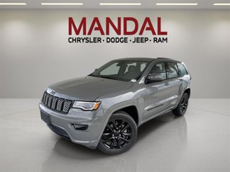Used 2022 Jeep Grand Cherokee Laredo X image 1
