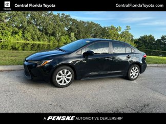Used 2021 Toyota Corolla LE image 1