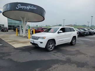 Used 2019 Jeep Grand Cherokee Overland image 1