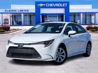 Used 2022 Toyota Corolla LE image 1