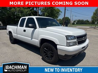Used 2006 Chevrolet Silverado 1500 LT w/ Light Duty Power Package image 1
