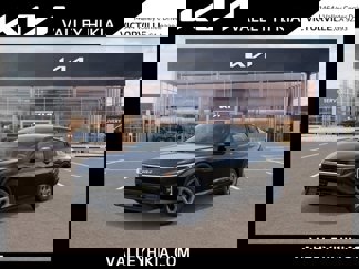New 2025 Kia K4 LXS image 1