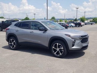 New 2025 Chevrolet Trax RS image 1