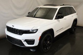 Used 2023 Jeep Grand Cherokee Limited w/ Black Appearance Package image 1
