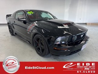 Used 2005 Ford Mustang GT image 1