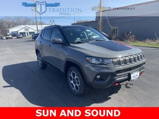 Used 2022 Jeep Compass Trailhawk w/ Sun and Sound Group image 1