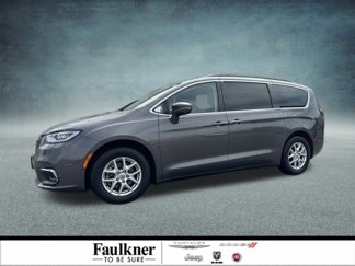 Certified 2022 Chrysler Pacifica Touring-L w/ Uconnect Theater Family Group image 1