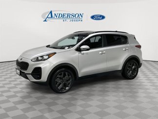 Used 2022 Kia Sportage Nightfall Edition image 1