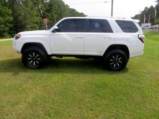 Used 2015 Toyota 4Runner SR5 image 1