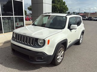 Used 2016 Jeep Renegade Latitude image 1