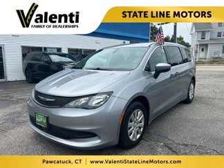 Used 2021 Chrysler Voyager L image 1