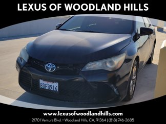 Used 2015 Toyota Camry SE image 1