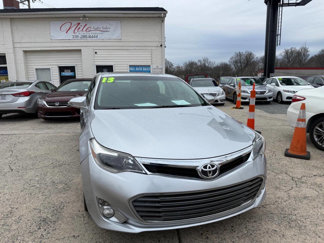 Used 2013 Toyota Avalon Limited image 1