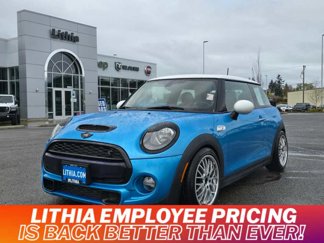 Used 2018 MINI Cooper S image 1