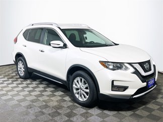 Used 2019 Nissan Rogue SV image 1
