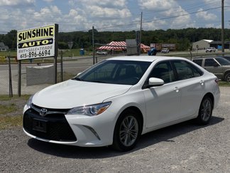 Used 2015 Toyota Camry SE image 1