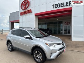 Used 2016 Toyota RAV4 XLE image 1