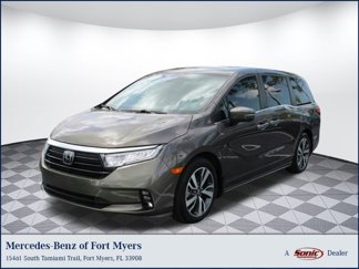 Used 2023 Honda Odyssey Touring image 1