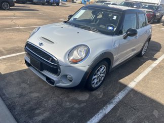 Used 2015 MINI Cooper S image 1