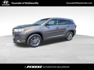 Used 2017 Toyota Highlander XLE image 1