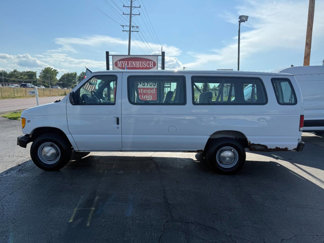 Used 2001 Ford E-350 and Econoline 350 XL image 1