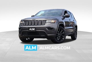 Used 2017 Jeep Grand Cherokee Altitude image 1