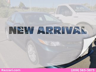 Used 2019 Toyota Camry LE image 1