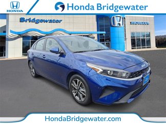Used 2022 Kia Forte LXS image 1