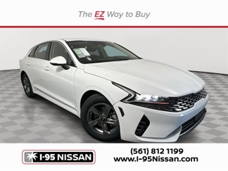 Used 2023 Kia K5 LXS image 1