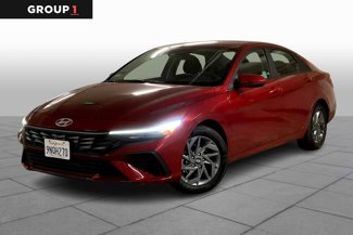 Used 2024 Hyundai Elantra SEL image 1