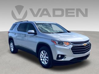 Used 2020 Chevrolet Traverse LT image 1