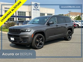 Used 2022 Jeep Grand Cherokee L Laredo image 1