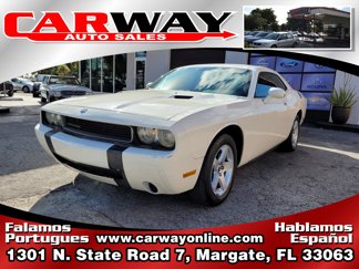 Used 2009 Dodge Challenger SE image 1