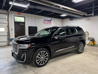 Used 2022 GMC Acadia Denali w/ Denali Ultimate Package image 1