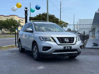 Used 2018 Nissan Pathfinder S image 1
