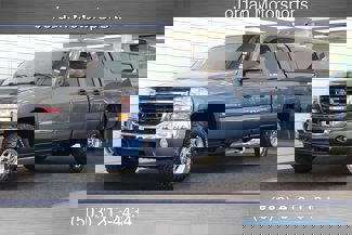 Used 2006 GMC Sierra 2500 SLE w/ Onstar Plus Package image 1