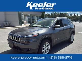 Used 2017 Jeep Cherokee Latitude image 1