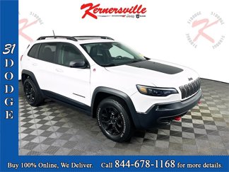 Used 2019 Jeep Cherokee Trailhawk image 1