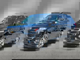 Used 2020 Chevrolet Traverse LT image 1