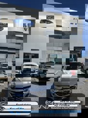 Used 2022 Chevrolet Malibu LT image 1