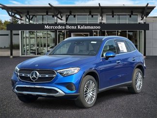 Used 2025 Mercedes-Benz GLC 300 4MATIC image 1