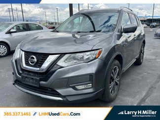 Used 2017 Nissan Rogue SL image 1