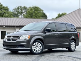 Used 2020 Dodge Grand Caravan SE image 1